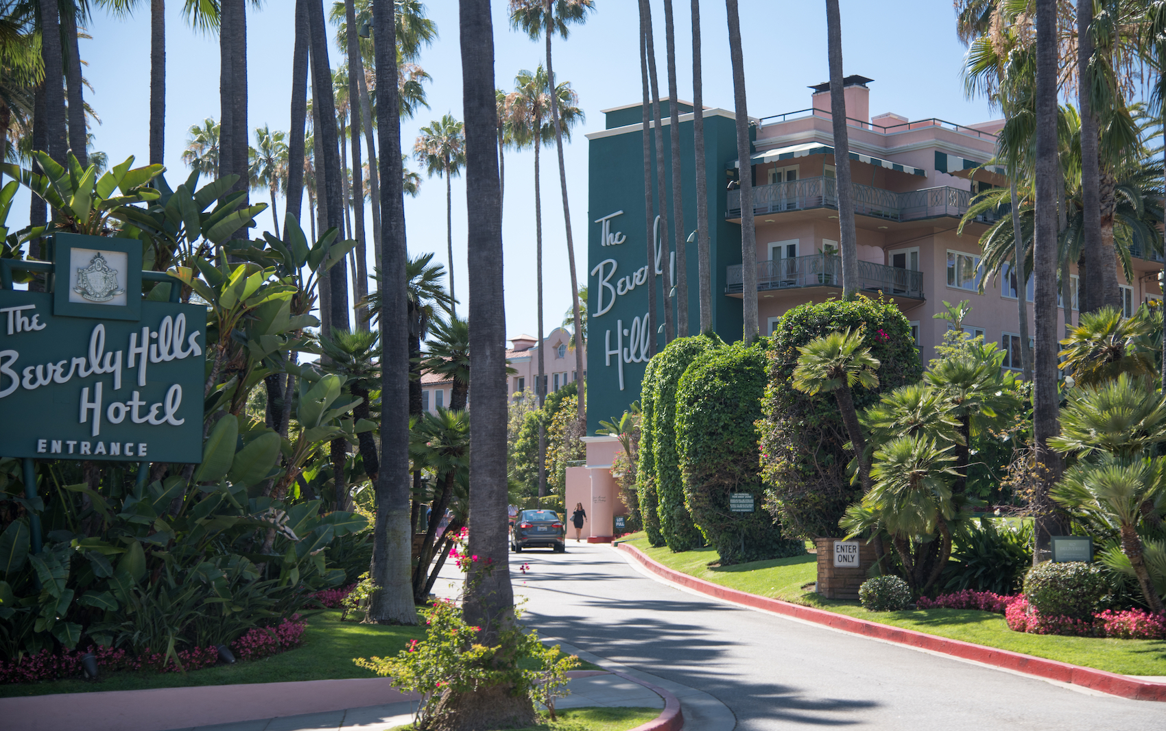 The Beverly Hills Hotel's Iconic Bungalows Have All Been Restored