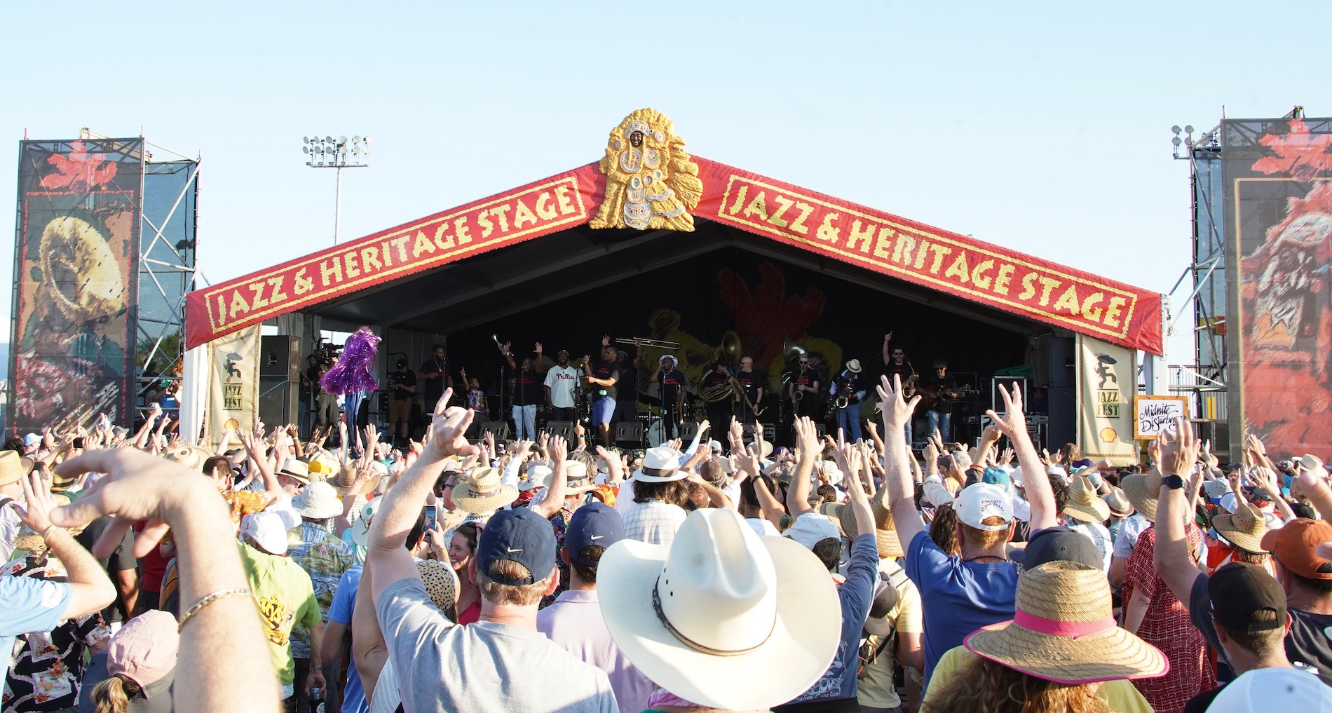 New Orleans JazzFest on X: Book your stay today at the Sheraton