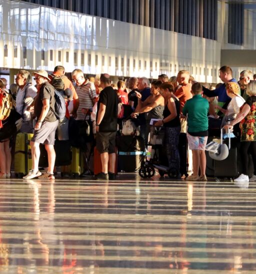 Line at the airport. Photo via Shutterstock.