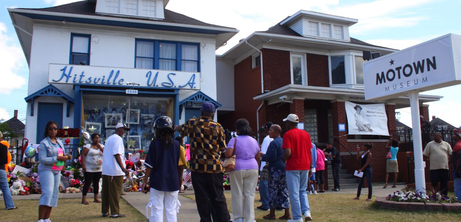 DETROIT-JULY 7: People assemble at Motown's memorial for Michael Jackson at Hitsville U.S.A., and Motown Museum on July 7, 2009. The Jackson 5 recorded their early hits at the Motown studio.